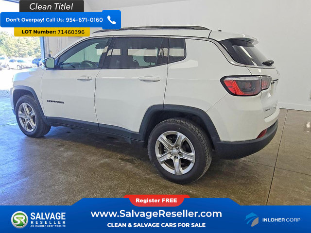 Used 2023 Jeep Compass Latitude AWD/4WD image 3