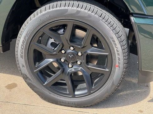 New 2026 RAM 1500 Laramie AWD/4WD image 43