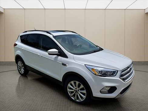 Used 2019 Ford Escape SEL AWD/4WD image 9