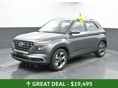 Used 2025 Hyundai Venue SEL FWD image 9