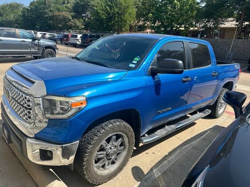 Used 2018 Toyota Tundra SR5 w/ SR5 Upgrade Package RWD image 1