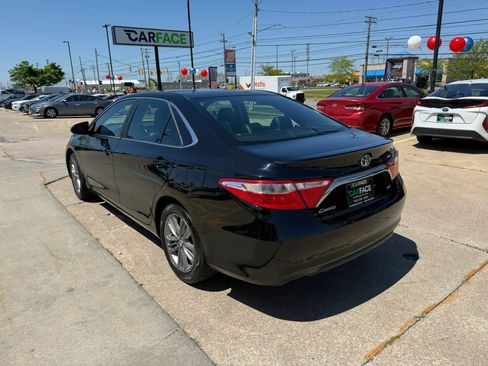 Used 2016 Toyota Camry SE FWD image 9