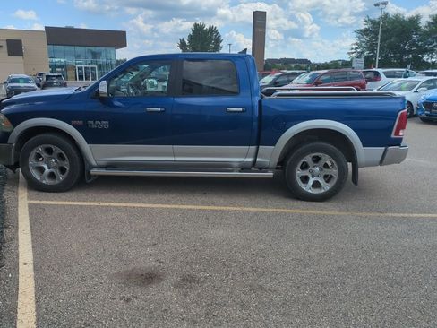 Used 2014 RAM 1500 Laramie w/ Convenience Group AWD/4WD image 12