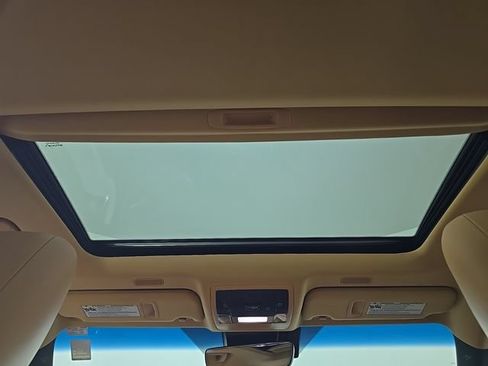 Used 2024 Lexus ES 350 w/ Premium Package FWD image 14