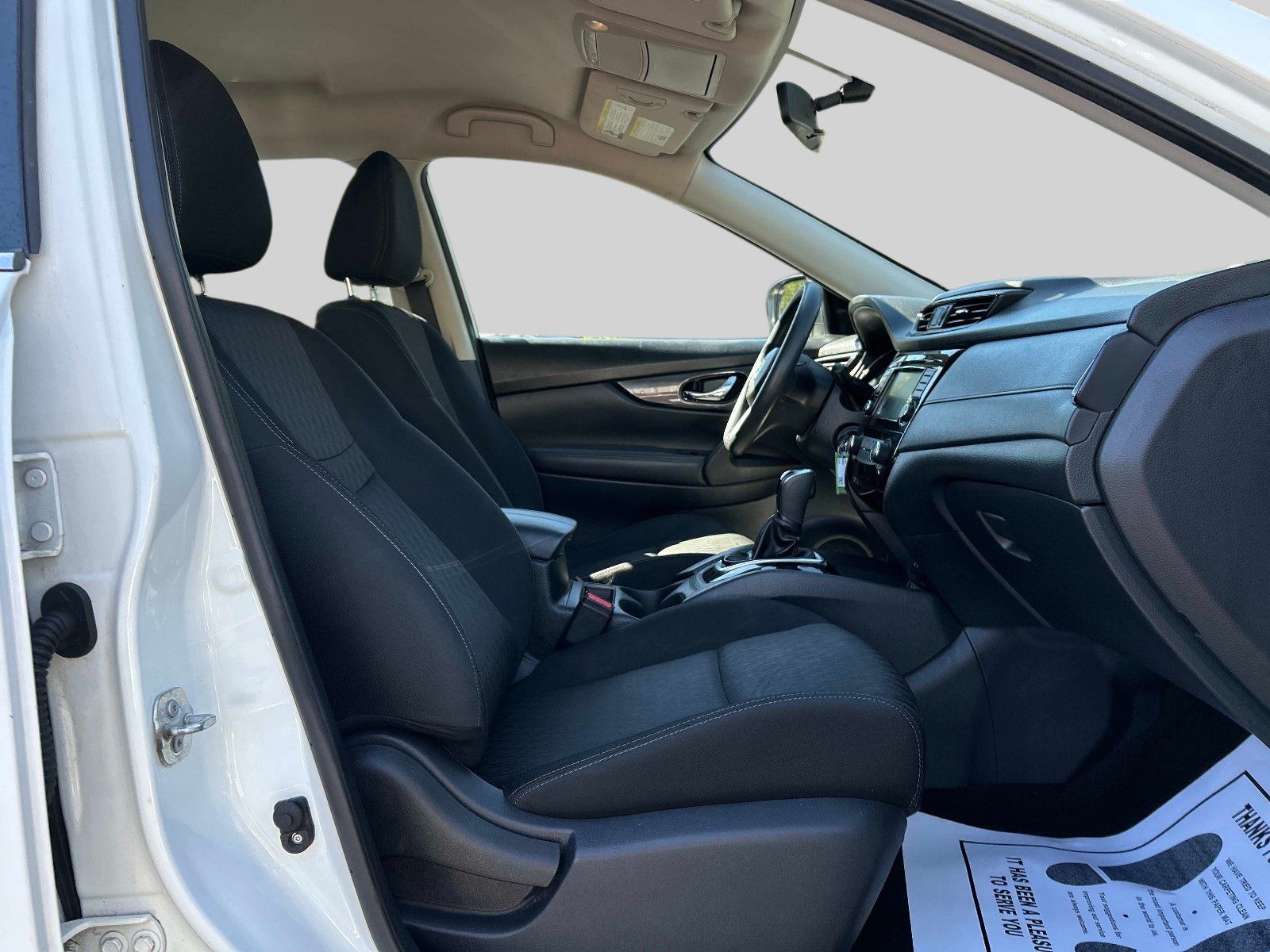 Used 2018 Nissan Rogue S AWD/4WD image 15