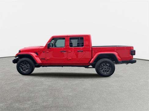 New 2025 Jeep Gladiator Sport image 8