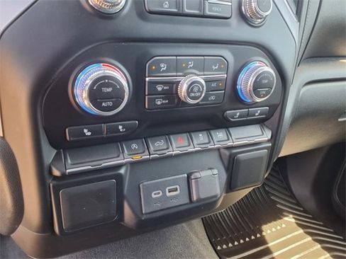 Used 2022 GMC Sierra 1500 Elevation image 41
