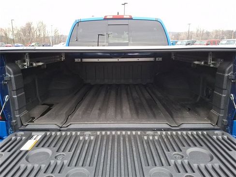 Used 2025 Nissan Frontier SV w/ SV Convenience Package image 30