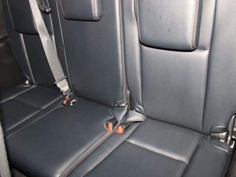 Used 2018 Toyota Highlander XLE image 31