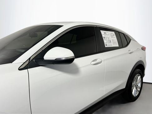 Used 2025 Buick Envista Preferred w/ Convenience II Package FWD image 13