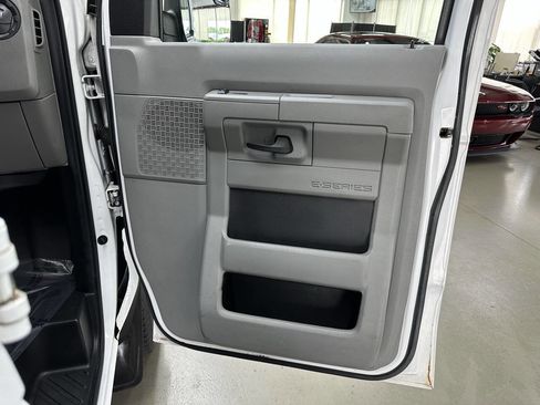 Used 2013 Ford E-350 and Econoline 350 Super Duty w/ Commercial Cargo Van Pkg image 15