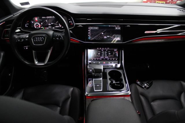 Used 2021 Audi Q8 Premium Plus w/ Premium Plus Package AWD/4WD image 2