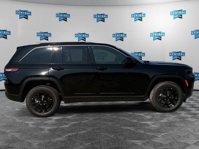 New 2026 Jeep Grand Cherokee Altitude AWD/4WD image 6