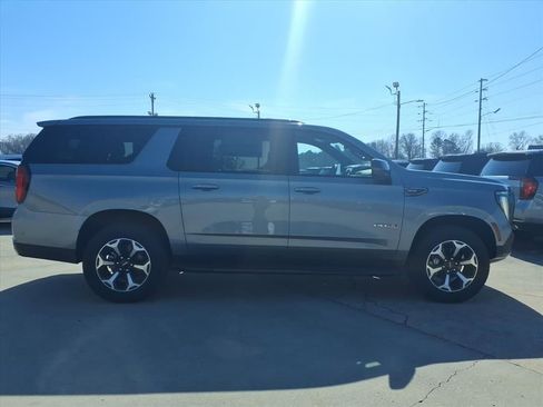 New 2026 GMC Yukon XL AT4 image 8