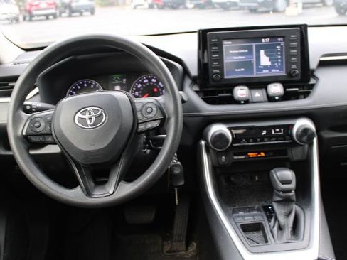 Used 2019 Toyota RAV4 LE w/ All Weather Liner Package FWD image 10