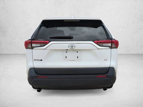 Certified 2022 Toyota RAV4 LE image 6