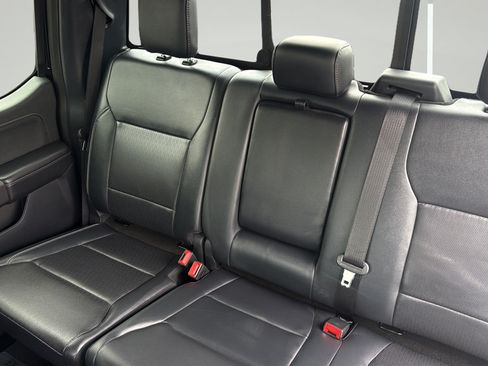 Used 2025 Ford F150 Lariat AWD/4WD image 31