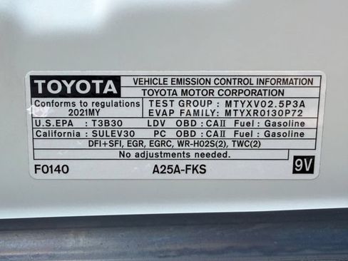 Used 2021 Toyota Camry SE w/ Convenience Package FWD image 23
