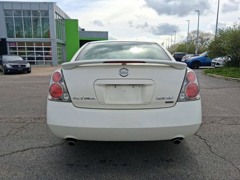Used 2005 Nissan Altima 3.5 SE w/ (M01) Sport Pkg FWD image 8