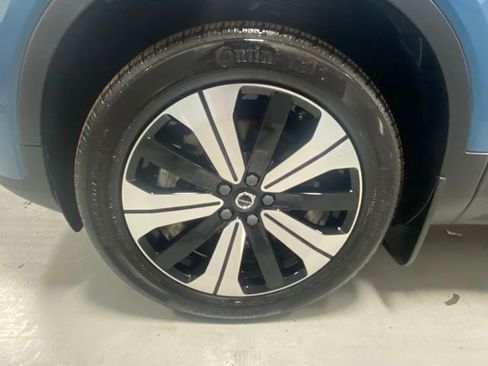 Used 2023 Volvo C40 P8 Recharge Plus AWD/4WD image 5