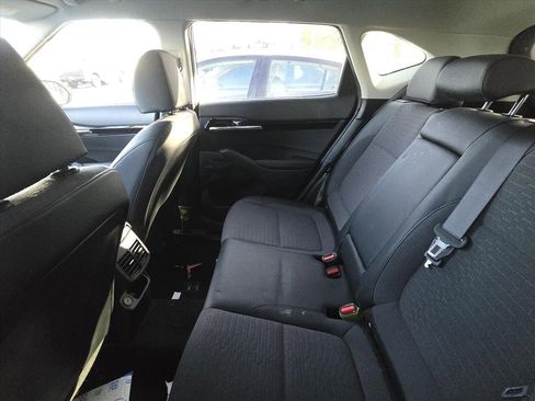 Used 2023 Kia Seltos S image 6