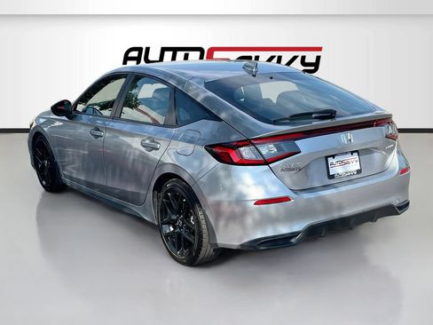 Used 2025 Honda Civic Sport image 5