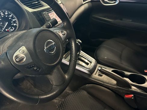Used 2016 Nissan Sentra SR FWD image 14