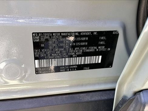 Used 2022 Toyota RAV4 XLE Premium AWD/4WD image 9
