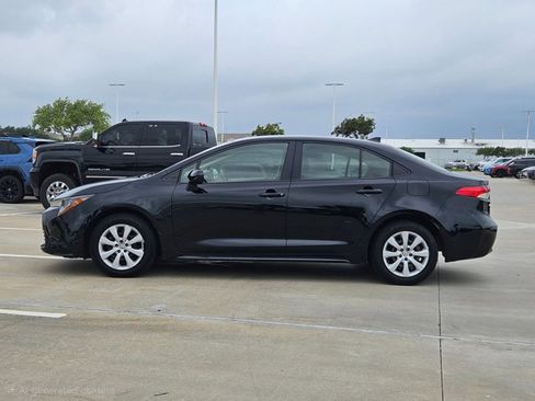 Used 2023 Toyota Corolla LE FWD image 8