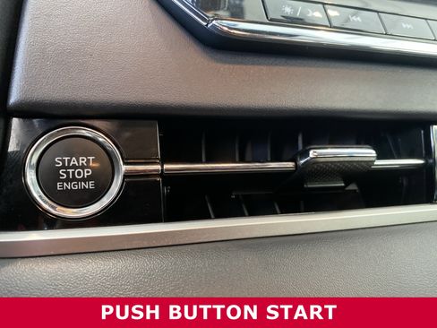 Used 2023 Mitsubishi Outlander SE image 16