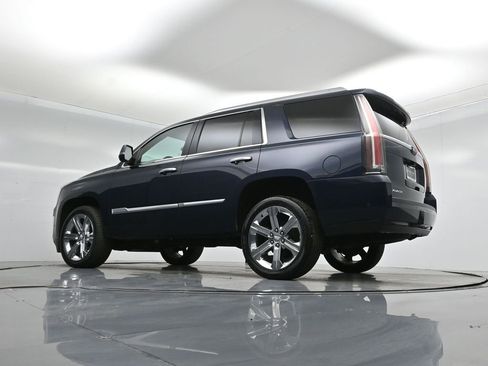 Used 2020 Cadillac Escalade Platinum image 53