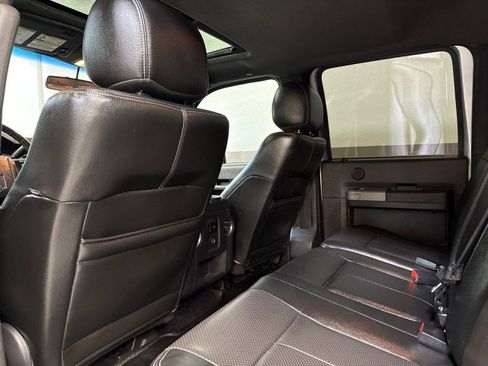 Used 2014 Ford F450 Lariat w/ Lariat Ultimate Package image 40