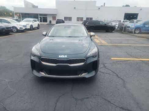 Used 2022 Kia Stinger GT2 AWD/4WD image 3