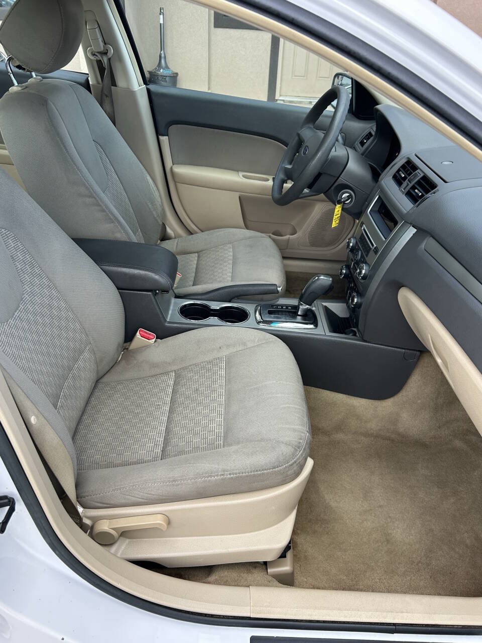 Used 2012 Ford Fusion SE FWD image 15