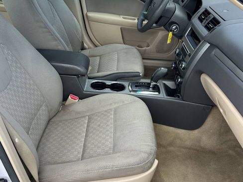 Used 2012 Ford Fusion SE FWD image 15