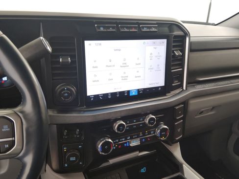 Certified 2024 Ford F250 Limited w/ FX4 Off-Road Package image 23