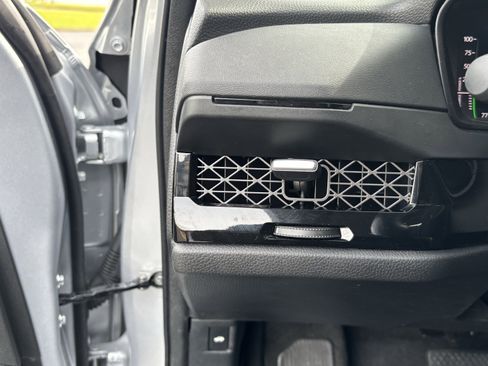 Used 2025 Honda Accord Touring image 19