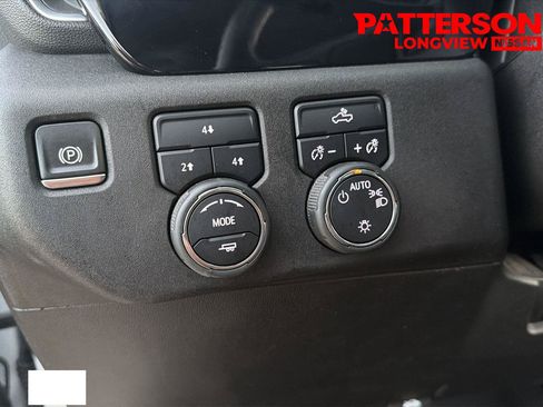 Used 2024 Chevrolet Silverado 2500 LT AWD/4WD image 9