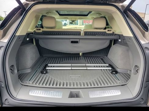 Certified 2023 Cadillac XT5 Premium Luxury AWD/4WD image 28