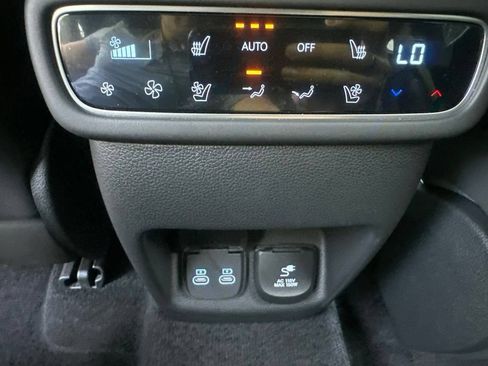 Used 2025 Genesis GV80 3.5T e-SC AWD/4WD image 7