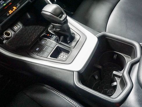 Certified 2025 Toyota RAV4 XLE Premium image 24