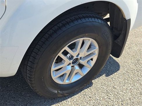 Used 2022 Nissan Frontier SV image 10