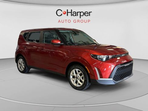 Used 2025 Kia Soul S FWD image 1