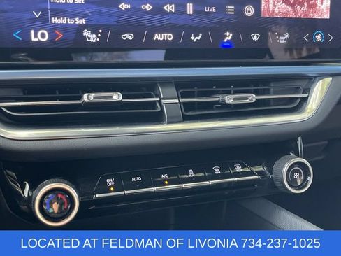 Certified 2024 Chevrolet Equinox EV LT FWD image 17
