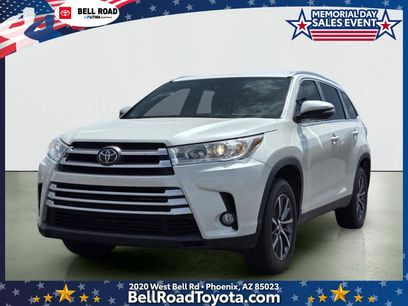 Used 2019 Toyota Highlander XLE w/ Carpet Mat Package (TMS)