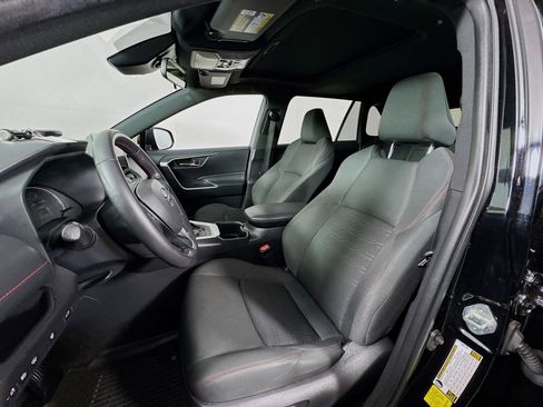 Used 2023 Toyota RAV4 SE w/ Weather & Moonroof Package AWD/4WD image 15