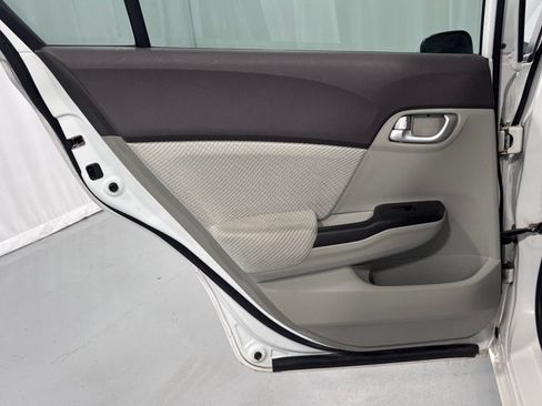 Used 2012 Honda Civic Hybrid Sedan image 24