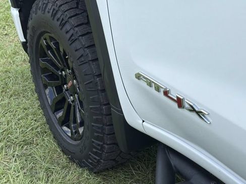 Used 2023 GMC Sierra 1500 AT4X AWD/4WD image 18