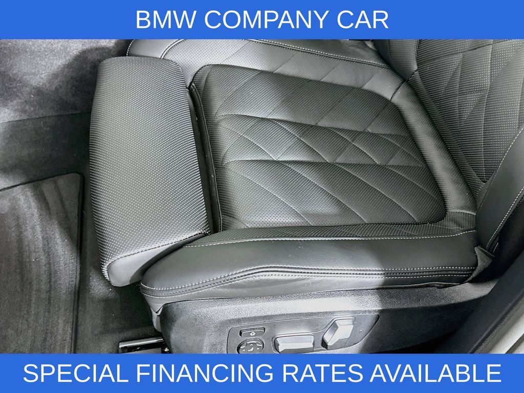 Used 2026 BMW X5 xDrive40i w/ M Sport Package AWD/4WD image 24