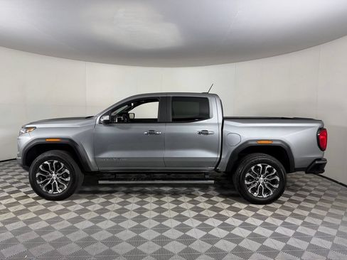 Used 2024 GMC Canyon Denali AWD/4WD image 11